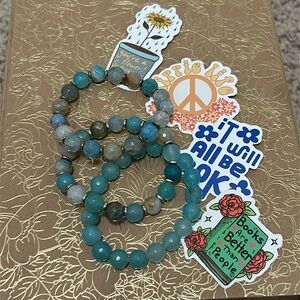 Blue agate Beaded Bracelet Set by Jules Jewelry Box